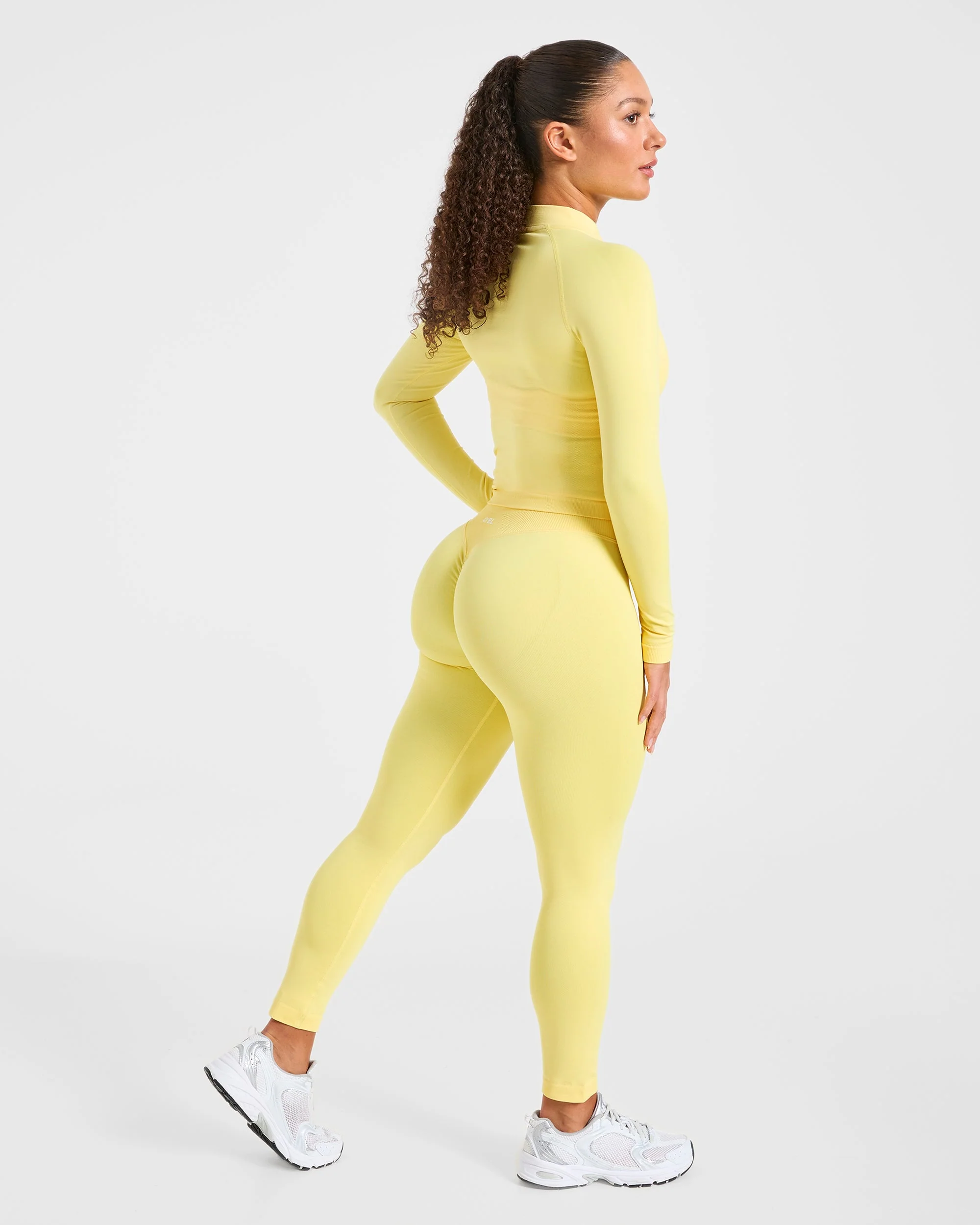 Enhance Seamless Jacket - Bright Yellow - Image 4
